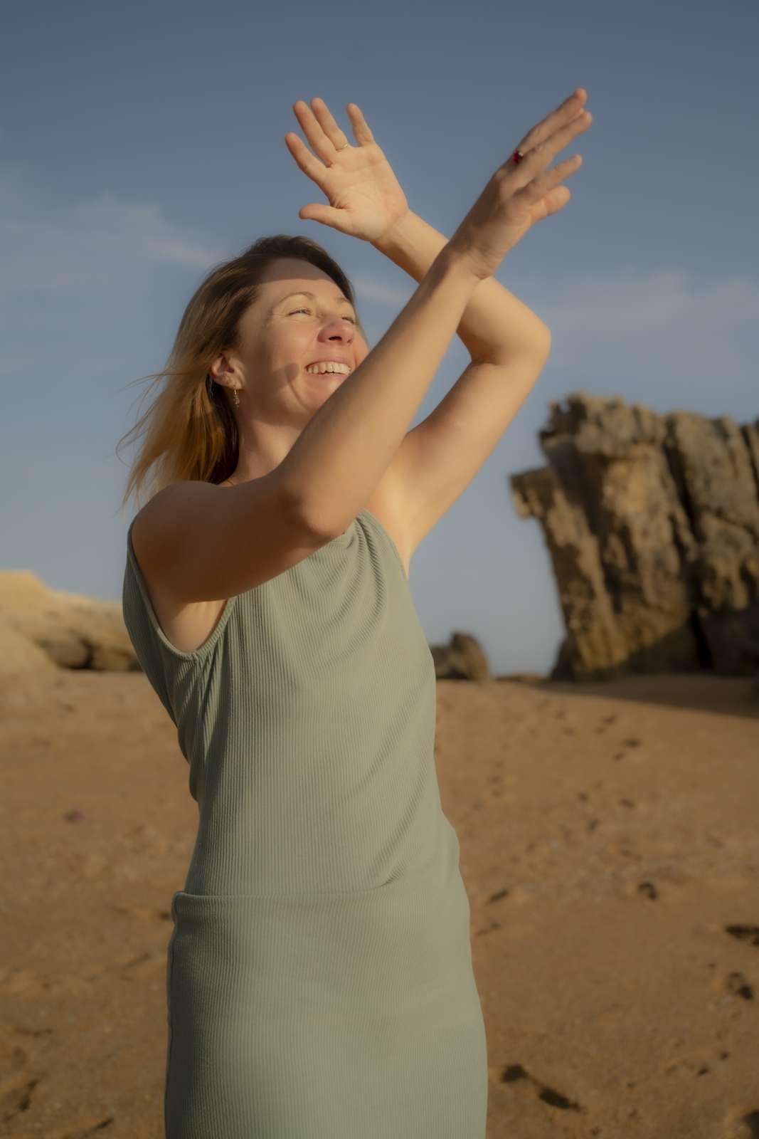 Ola tańczy z lekkością – swobodny ruch jako forma praktyki